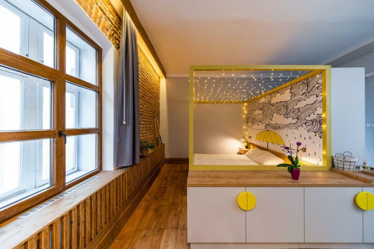The Yellow Umbrella Studio كلوج-نابوكا المظهر الخارجي الصورة